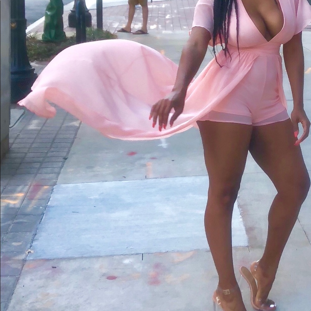 Pink high/low romper - Picture 2 of 3